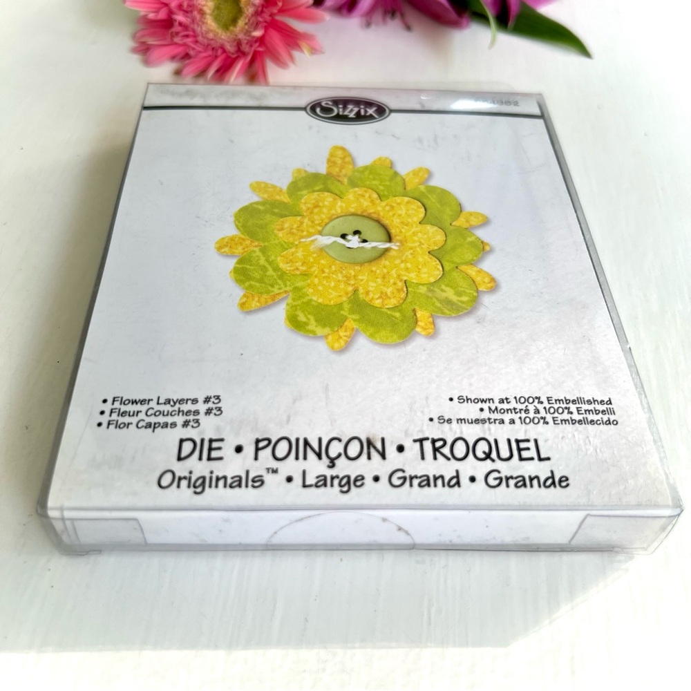 NEW Sizzix Flower Layers Die Cut 3 Paper Crafts Card Design DIY Art Projects - Picture 3 of 10